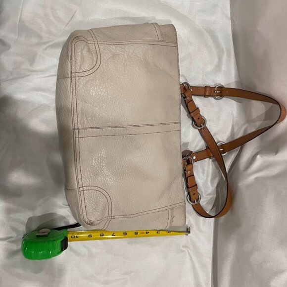 Coach Large Pebbled Leather Tote in Cream with Silvertone Hardware and Side Pock - Picture 9 of 12